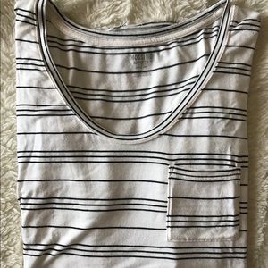 Mossimo T-Shirt